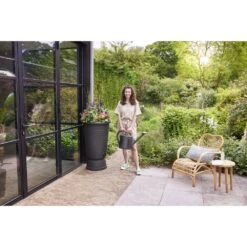 Elho Green Basics Regenton Plus 110ltr Zwart -Plantenverzorgings Winkel elho green basics regenton plus 110ltr zwart 1000x1000 64aebace8dbbb l