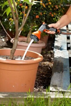 GARDENA Classic Multibroes -Plantenverzorgings Winkel gardena classic multibroes 1619704822 l